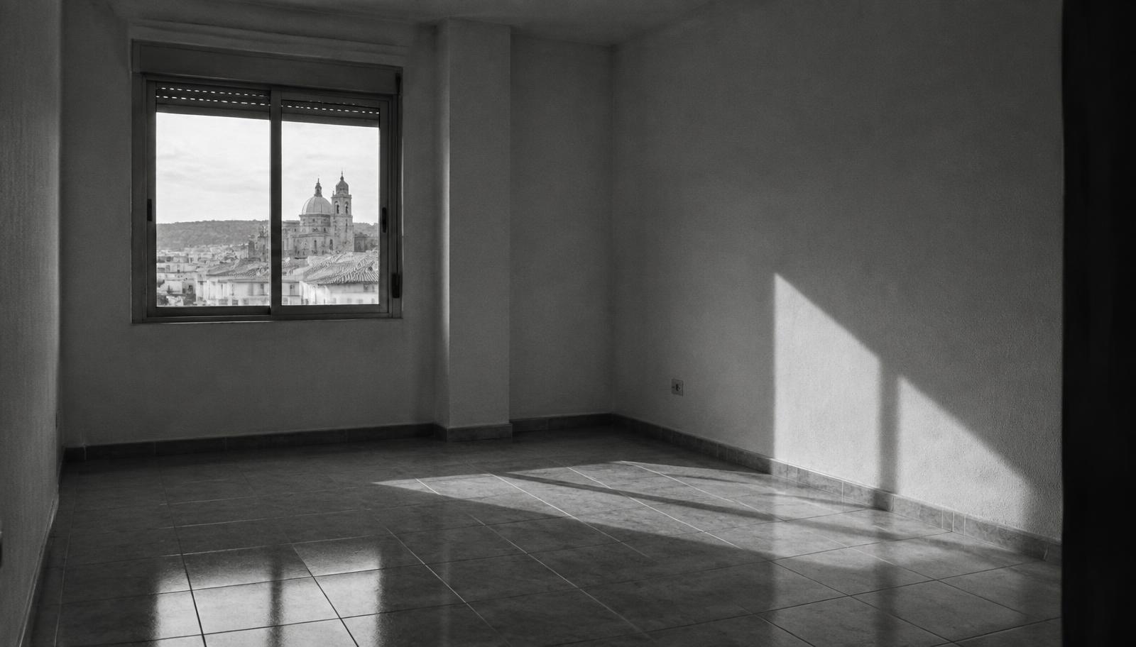 Interior de un piso de banco antes de hacer una oferta
